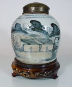 18th C. chinese Ginger Jar - Landscape